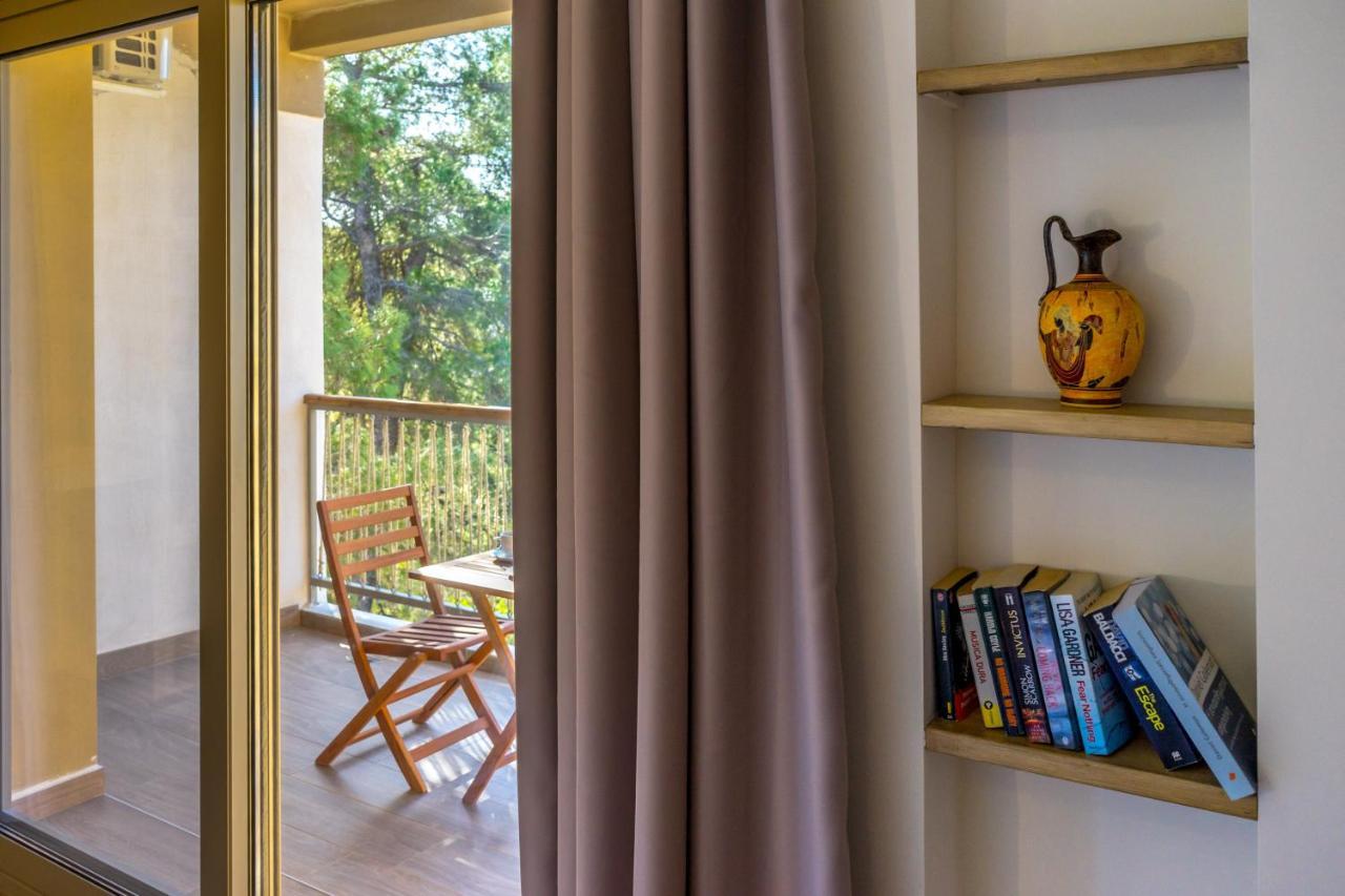 Forest Resort Suites Skiathos 特劳洛斯 外观 照片