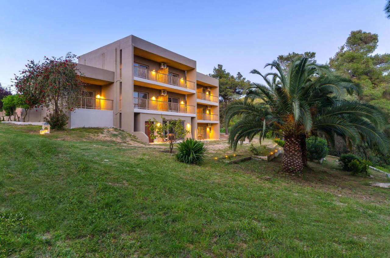 Forest Resort Suites Skiathos 特劳洛斯 外观 照片