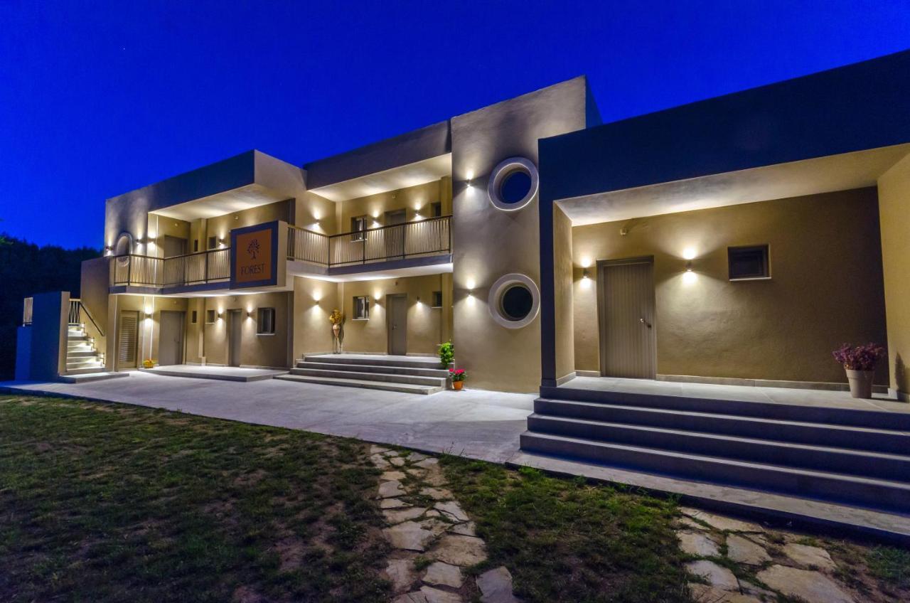 Forest Resort Suites Skiathos 特劳洛斯 外观 照片