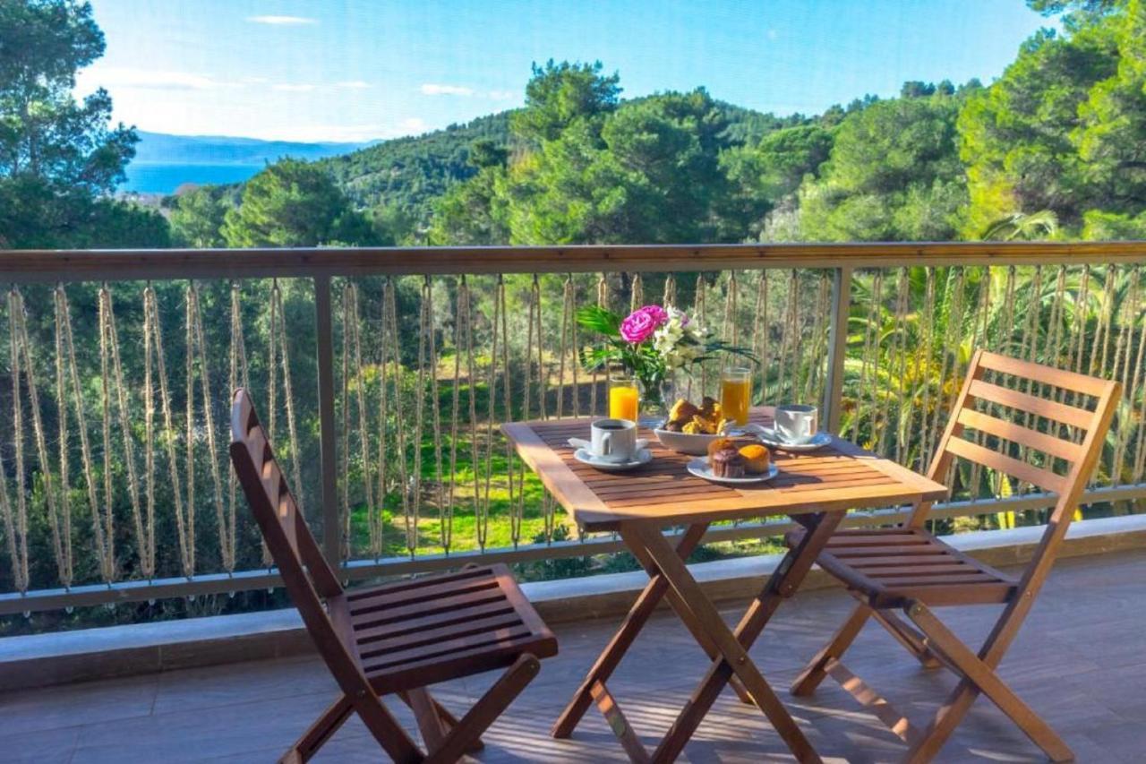 Forest Resort Suites Skiathos 特劳洛斯 外观 照片