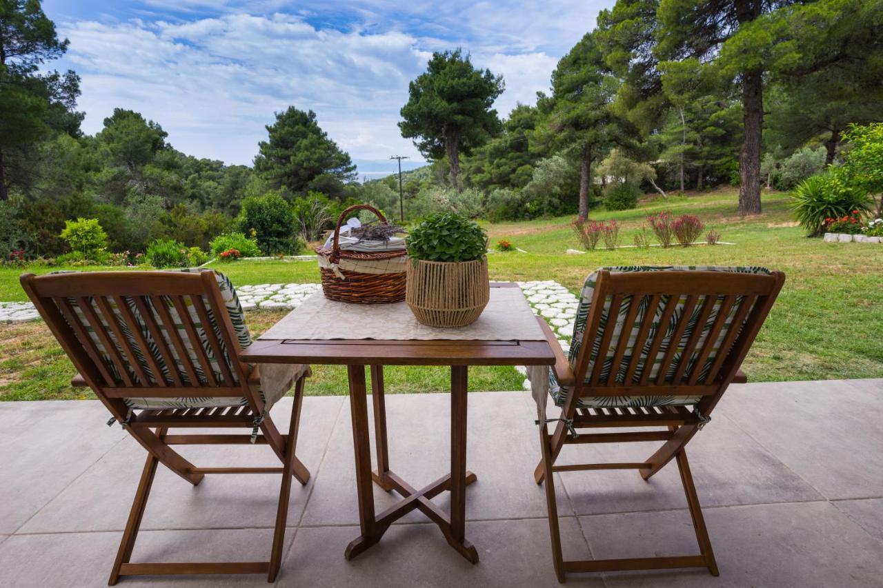 Forest Resort Suites Skiathos 特劳洛斯 外观 照片
